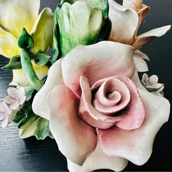 Vintage Capodimonte Handmade Porcelain Flower Candlestick Holder, Italy 1950’s - Picture 7 of 15